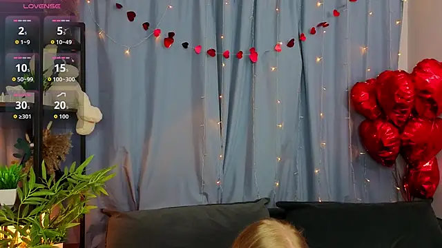 LanaRoxxy online show from February 22, 11:55 am