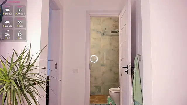 KikkoLee online show from March 13, 10:16 am