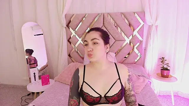 KathiaJenner online show from May 9, 11:34 am