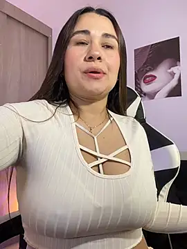 saray mendozaa online show from May 19, 6:26 pm