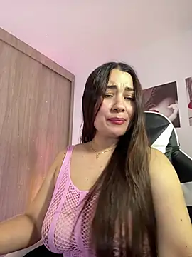 saray mendozaa online show from May 25, 10:42 pm