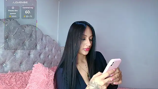 melina hernandezz online show from March 30, 8:08 pm