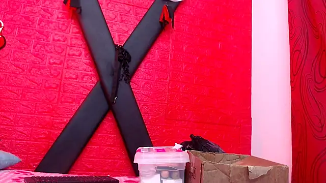 juliette18rose online show from April 6, 7:48 pm