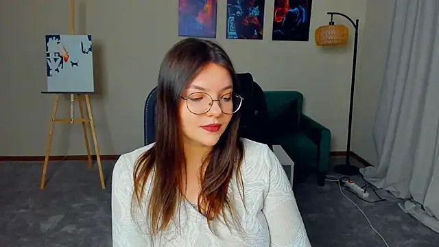 LunaLarose online show from January 18, 12:12 pm