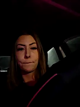 dewimp1 online show from February 8, 9:07 pm