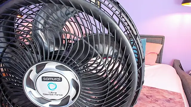 lanablacke  online show from March 20, 5:18 pm