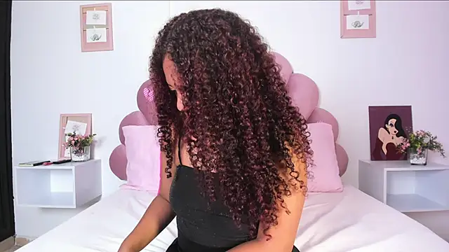 Ms zozi  online show from March 4, 2:12 pm