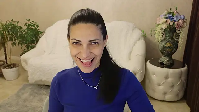 LovelyBeatrice online show from March 19, 7:24 am