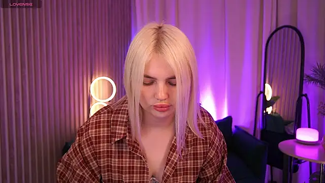 AmeliaWeells online show from May 26, 4:01 am