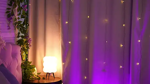 AmeliaWeells online show from May 24, 4:11 am