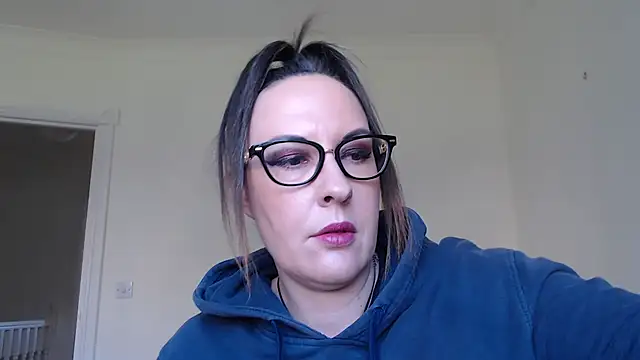 PsychicDominatrix online show from April 6, 12:28 pm