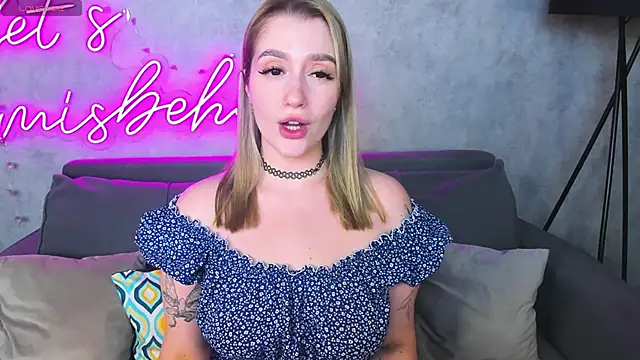 Viickie Nelsson online show from April 6, 9:43 am