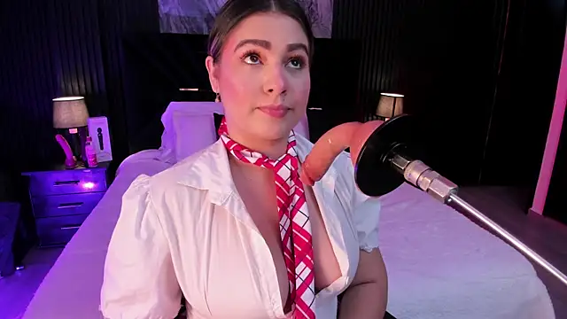 Liiahfontaine online show from May 25, 12:04 pm