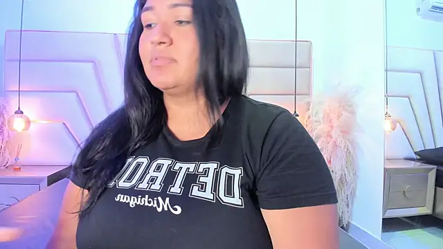 Dojaaiisha online show from May 8, 7:27 pm