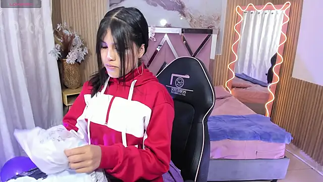 JENNA TAY1 online show from May 11, 7:55 pm