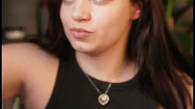 just dakota  online show from April 7, 8:16 am