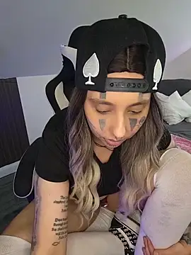 ThatAltGirl online show from May 12, 2:13 pm