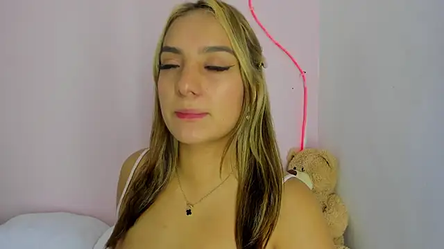 Kiikilove149 online show from February 8, 3:43 am