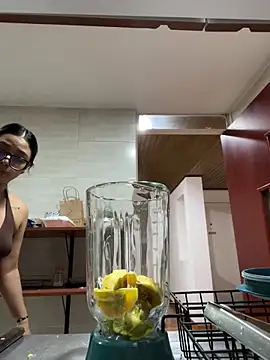 Violetta pinkk1 online show from March 23, 3:45 am