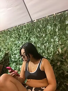 Violetta pinkk1 online show from March 20, 4:50 am