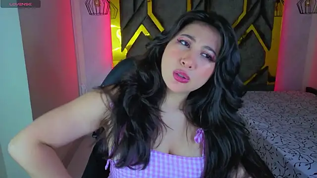 Luvienne online show from March 7, 8:16 pm