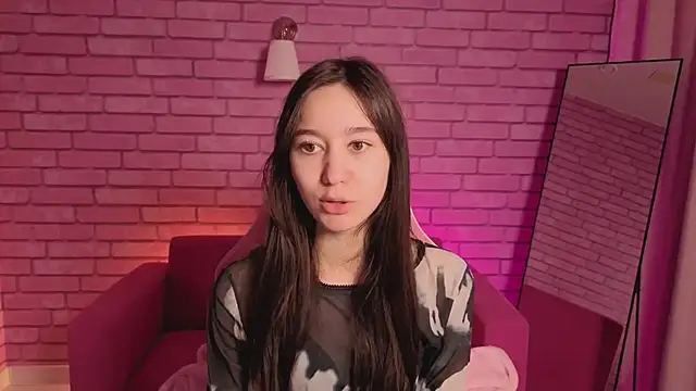 Nicole Brownie online show from May 19, 1:12 am