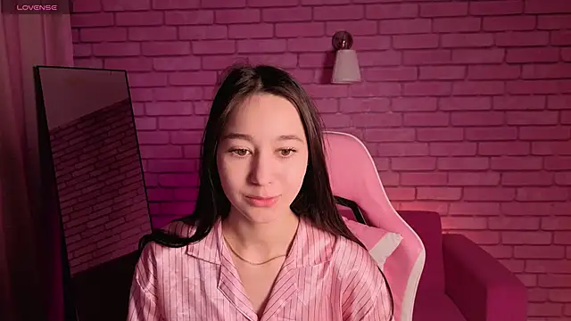 Nicole Brownie online show from May 5, 12:57 am