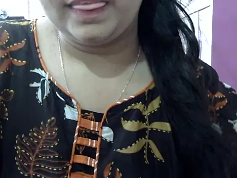 Cute Aliyaa online show from April 8, 11:56 am