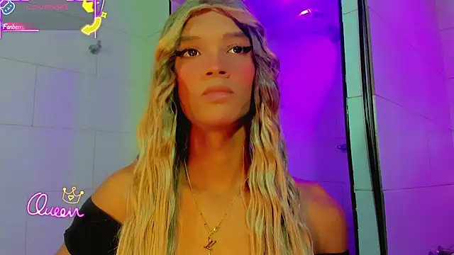 Samantha Ortega  online show from May 25, 9:52 am