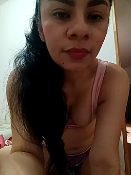 luna pinky online show from March 11, 4:09 pm