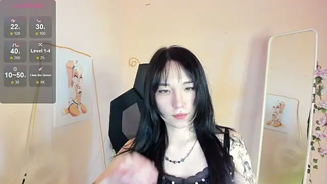 AliceeinWonderlanddd online show from May 24, 3:16 am
