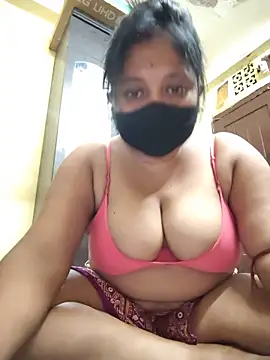 Curvy Trisha online show from May 17, 3:33 pm