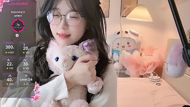 Luminous4173 online show from February 19, 8:14 am