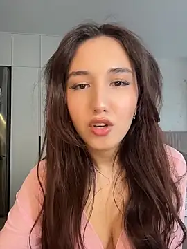 Anna Elfii online show from May 12, 8:33 am