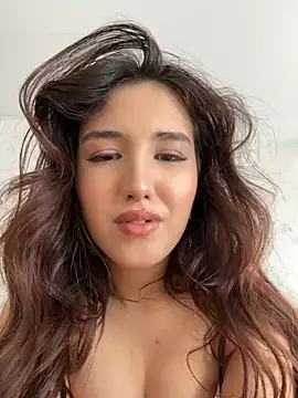 Anna Elfii online show from May 13, 8:42 am