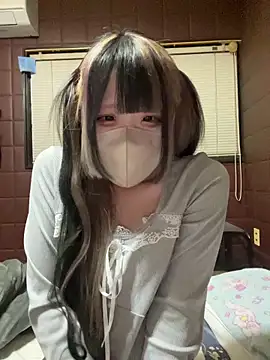 uni nvqnl2 online show from March 7, 12:01 pm