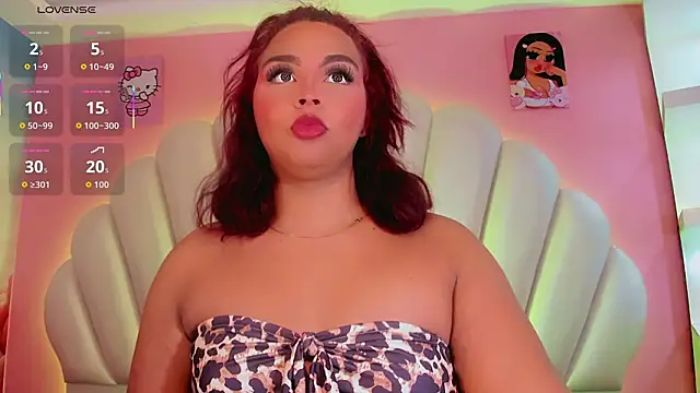 Maia Hotts online show from February 10, 12:30 pm