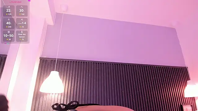 Amyy Carter online show from May 2, 12:30 pm