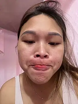 Emxinhka1 online show from May 13, 3:01 am