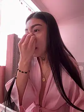 Bonny Eva online show from May 17, 3:33 pm