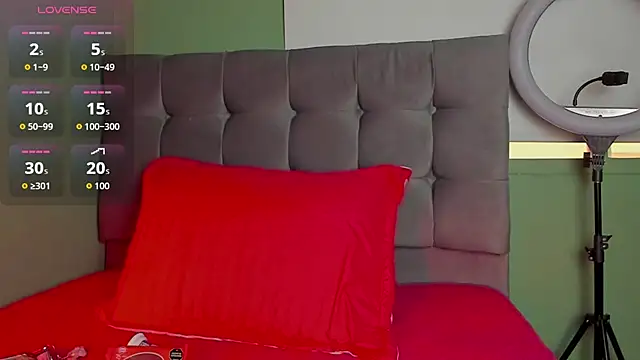 hazz smith  online show from March 24, 5:18 pm