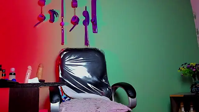 hazz smith  online show from February 20, 5:36 pm