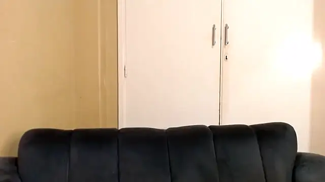 AppleAsss online show from May 21, 8:40 pm