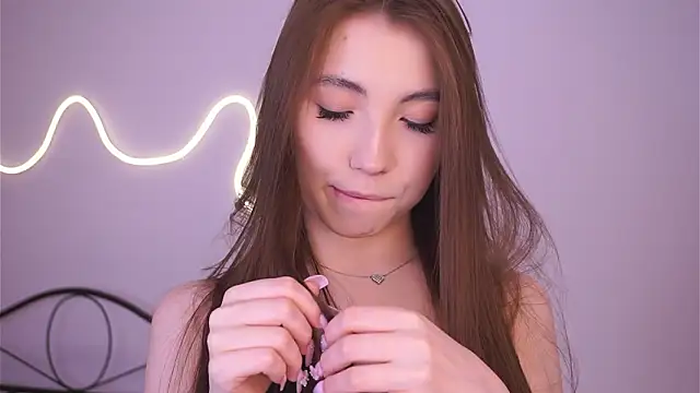 CarlaSpiva online show from March 21, 10:15 pm