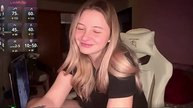 VibeVi online show from March 9, 1:36 pm