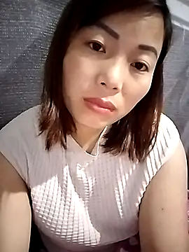 Ella-aa online show from April 2, 9:34 pm