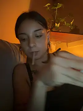 Sweetgirl44hott online show from March 31, 4:56 am