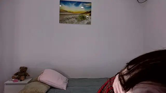 realmissa online show from April 4, 2:27 pm