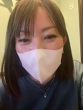 Mitsuco surflady online show from May 10, 4:42 pm
