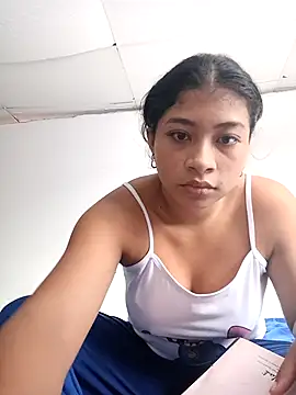 Akosiavanya online show from April 9, 1:05 pm